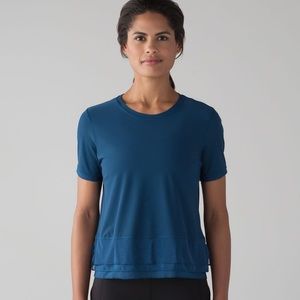Lululemon Sole Training Short Sleeve Shirt Poseidon Blue Size 6